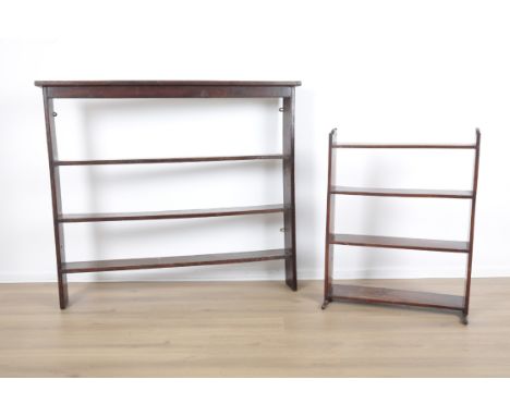 AN EDWARDIAN MAHOGANY FOUR TIER WALL SHELFwith curved ends, 85.5cm high x 66.5cm wide x 24cm deep; together with an oak plate