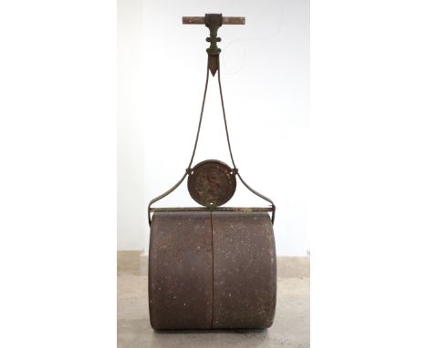 A VICTORIAN CAST IRON LAWN ROLLER by Kennedy's, Bournemouth, with central medallion of rampant lion, 135cm high x 49cm diamet