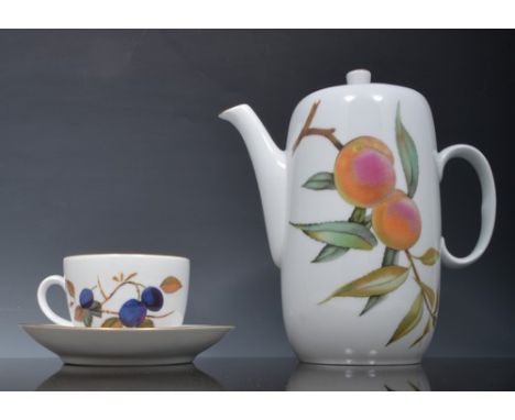 Large collection of Royal Worcester tableware, Evesham pattern.