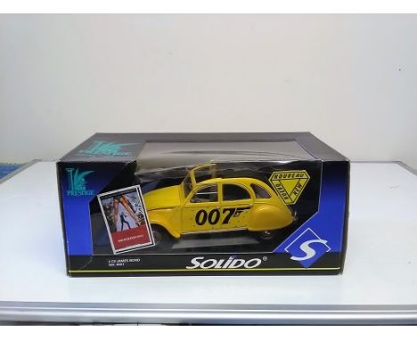 James Bond For Your Eyes Only Citroen 2CV Die cast 1:18 scale model car. Solido Prestige Series. In original box with mild ri