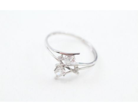 9ct gold cubic zirconia &amp; diamond dress ring (1.2g) 