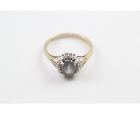 9ct gold mystic topaz &amp; cubic zirconia dress ring, claw set (2.2g) 