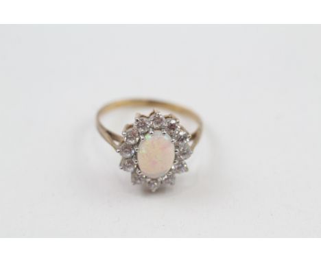 9ct gold opal and cz set cluster ring (2.2g) 