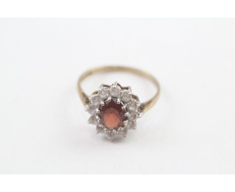 9ct gold garnet &amp; cubic zirconia cluster ring (2.3g) 