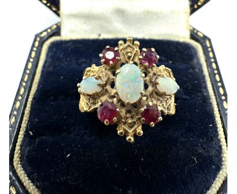 14ct gold ruby & opal ring weight 4.7g 