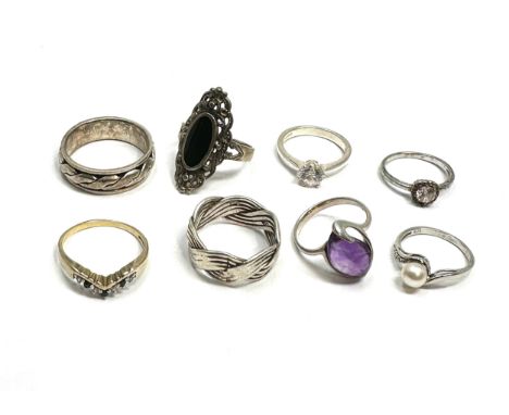 8 vintage silver rings 