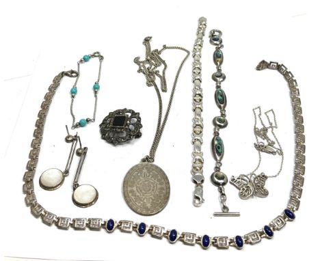 Selection of vintage silver jewellery weight 86g 