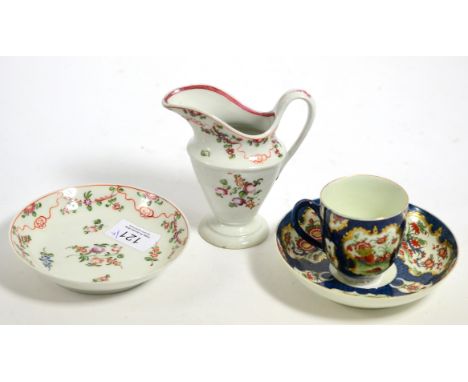 An 18th century Worcester tea cup and saucer together with an 18th century Newhall cream and saucer (4)
