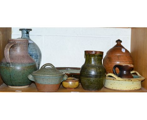 A shelf of Studio pottery including a Trevor Corser St Ives Studio bowl and vase (both a.f.) and other Studio pottery (9)