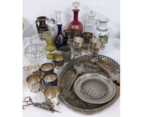 A mixed lot to include a pierced silver plated tray, two Ethiopian hand crosses, Chinese vase and other itemsLocation: 