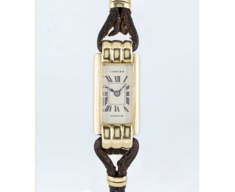 A RARE LADIES 18K SOLID GOLD CARTIER FRANCE DUOPLAN WRIST WATCHCIRCA 1930Movement: Manual back wind, cal. 409, signed Jaeger,