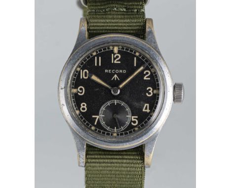 A GENTLEMAN'S BRITISH MILITARY RECORD W.W.W. WRIST WATCHCIRCA 1945, PART OF THE "DIRTY DOZEN"Movement: 15J, manual wind, cal.