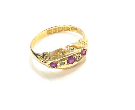 Ladies 18ct gold hallmarked ruby and diamond ring, total weight approx 2.4grams