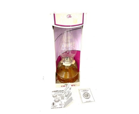 Vintage boxed The kaadan collection oil lamp 