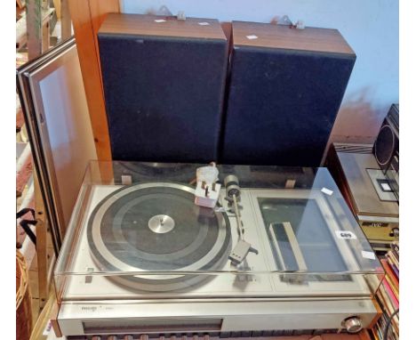 A vintage Phillips 802 record player tuner with pair of Hitachi SS82608 speakers