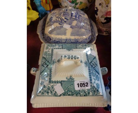 A late 19th Century Ceramic Art Co. Ltd, Crown Pottery tureen with green transfer printed decoration in the Aesthetic Movemen