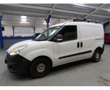 Make &amp; Model: Vauxhall Combo 2000 L1H1Date of Reg: KM12 YTPColour: Whitecc: 1248MoT: 21-12-2022Fuel Type: DIESELMileage: 