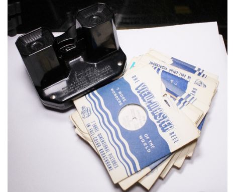 VINTAGE VIEW MASTER. Vintage View Master stereoscope and films