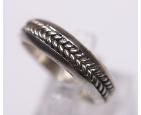 STERLING SILVER BAND. Sterling silver solid band, size R