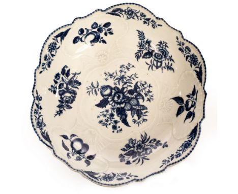 A Worcester pinecone pattern junket dish, 26cm diameter/see illustration CONDITION REPORT: in good condition- no damage, repa