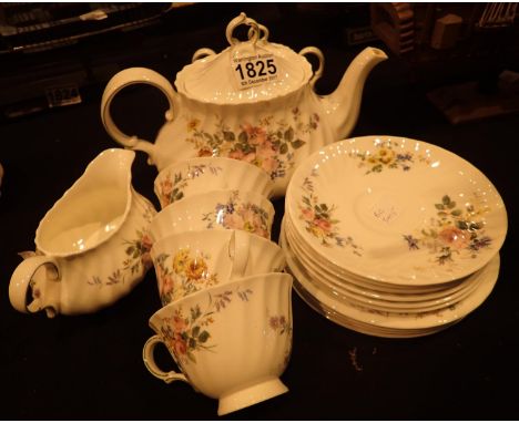 Royal Doulton Arcadia pattern teaset comprising nineteen pieces including teapot 