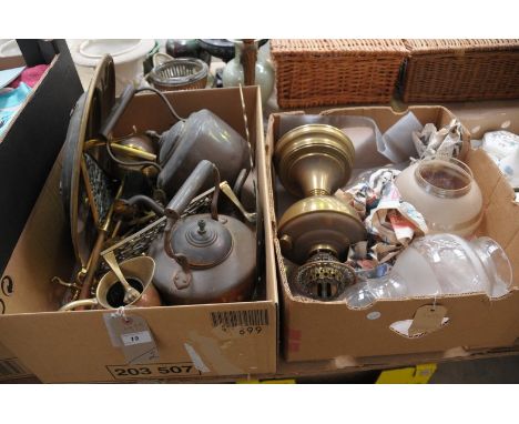 2 Boxes of brass ware , 2 Victorian copper kettles, brass trivets, Victorian brass oil lamp with etched glass shade, brass do