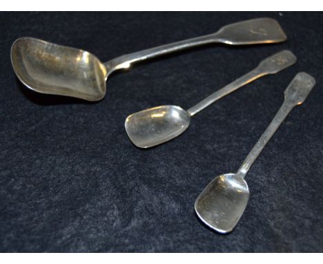 A pair of George III silver salt spades, William Lea & Co, Birmingham 1811; a Victorian caddy spoon, London 1862 (3)