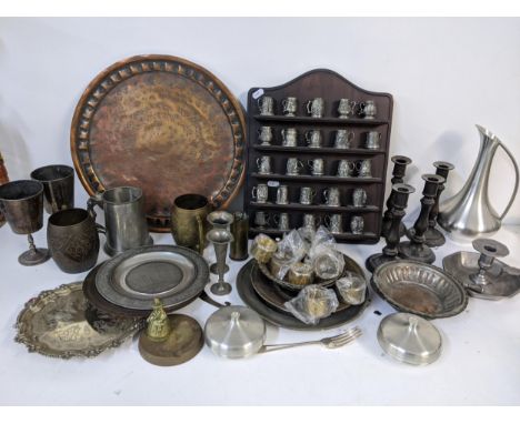 Mixed metalware to include a collection of John Pinches miniature tankards, pewter candlestick, brass engraved tray and other