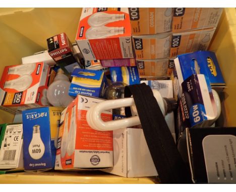 Box of mixed light bulbs 