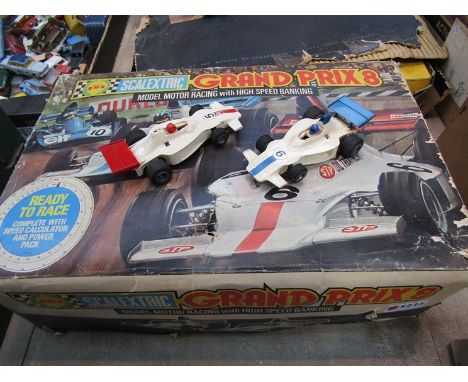 A Scalextric set Grand Prix 8 
