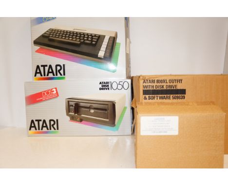 Atari Computer 800 XL 64K, Serial No. 72RHA AT84128103 (Suspect little or no use) With Original Box and Manual. Atari Disc Dr