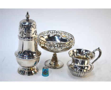 A stemmed silver bonbon dish with pierced rim, Birmingham 1923, to/w a silver thimble with floral enamel decoration, Birmingh