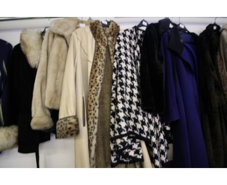 6 Ladies Vintage Jackets/Coats