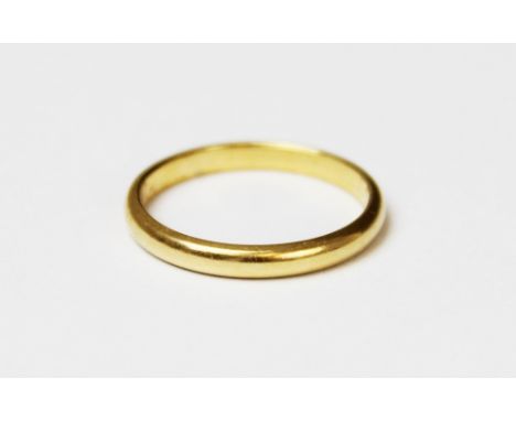 A 22ct gold wedding band, marks for London 1950, ring size N 1/2, weight 3.0gms 