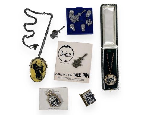 Six items of Beatles collectables to inc: 1964 NEMS licensed 'Tie Tack Pin' on original card display, a 'Design by Aki' , an 