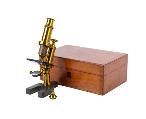 An Ane Mon Prazmowski brass monocular microscope. Marked on the tube: Ane Mon Prazmowski, Bezu Hausser & Cie. Sucrs. Paris. W