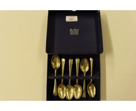 A cased set of six silver tea spoons