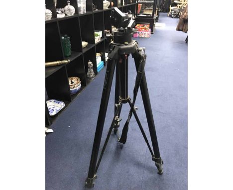 MANFROTTO 058B PROFESSIONAL TRIPOD 058Bserial no. 058B/8890