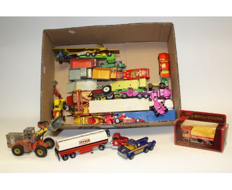 Die Cast Vehicles - Dinky and Matchbox Toys - Yale Motor Shovel, Muir 2WL, Aveling Barford road roller, King-Size K-11 Daf ca