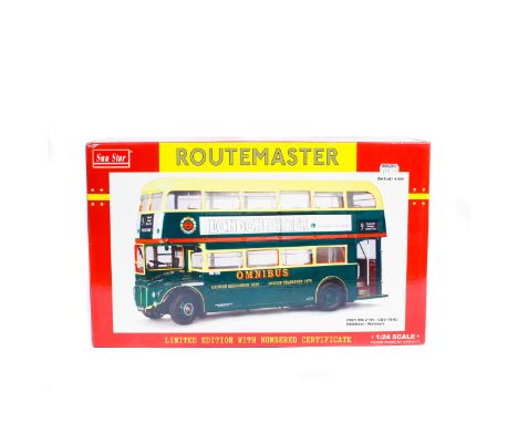 A Sun Star 1:24 scale Routemaster Bus (2907). London Transport RM2191, CUV 191C. Boxed as new with certificate and accessorie