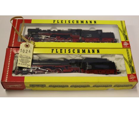 2 Fleischmann HO tender locomotives. Both German DB examples. A Class 01 4-6-2 RN01-220 (1362). Plus a Class 50 2-10-0 RN50-0