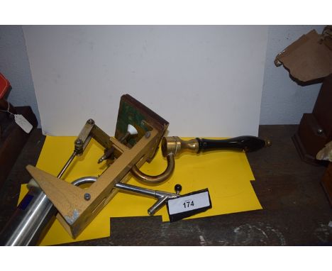 Modern Southern India single pull bar beer engine with pot handled, badged Marstons