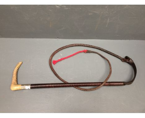 Hunting crop, very unusual with cast metal and enamelled hook, plaited leather covered shaft and good lash c.1940