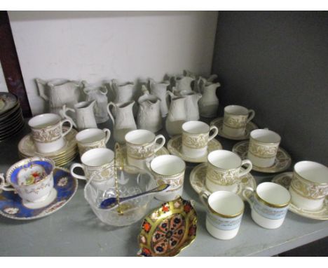 A selection of ceramics to include a group of twelve parian Portmeirion cream jugs, twelve Royal Worcester Hyde Park pattern 