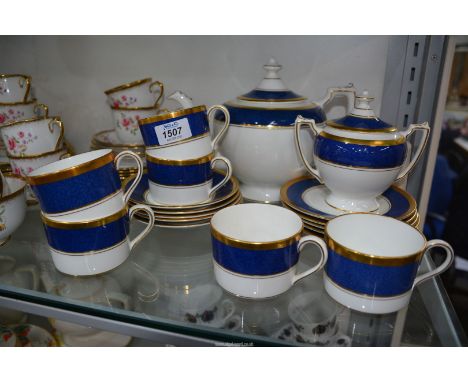 A Coalport "Athlone-Blue" part teaset for six, to include: teapot, sugar bowl, six cups and five saucers and five tea plates.