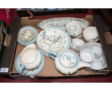 A quantity of china to include: Wedgwood "Penshurst" part breakfast service, Royal Worcester ramekins, Minton coffee cup and 