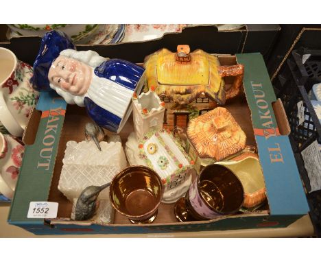 A quantity of china to include a pair of onyx bookends, cottageware teapot, jug and bowl, a Toby jug by Wood & Sons, a Coalpo