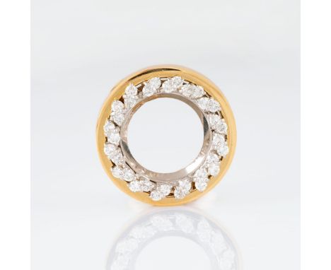 Brillant-Patentschließe. 18 kt. GG und WG, gest. Ring mit 32 kl. Brill. auf WG zus. ca. 0,95 ct. Feines Weiß(G)-Leicht Getönt