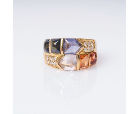 Farbedelstein-Ring 'Rainbow' mit Brillanten. 18 kt. GG, gest. Verbreiterte Schauseite, besetzt mit 6 Cabochons von Peridot un
