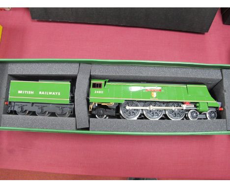 Ace Trains "O"Gauge/7mm 3 Rail E/G 4-6-2 Bullied Pacific Steam Locomotive and Six/Wheel Tender, BR lined Apple Green "Tavisto